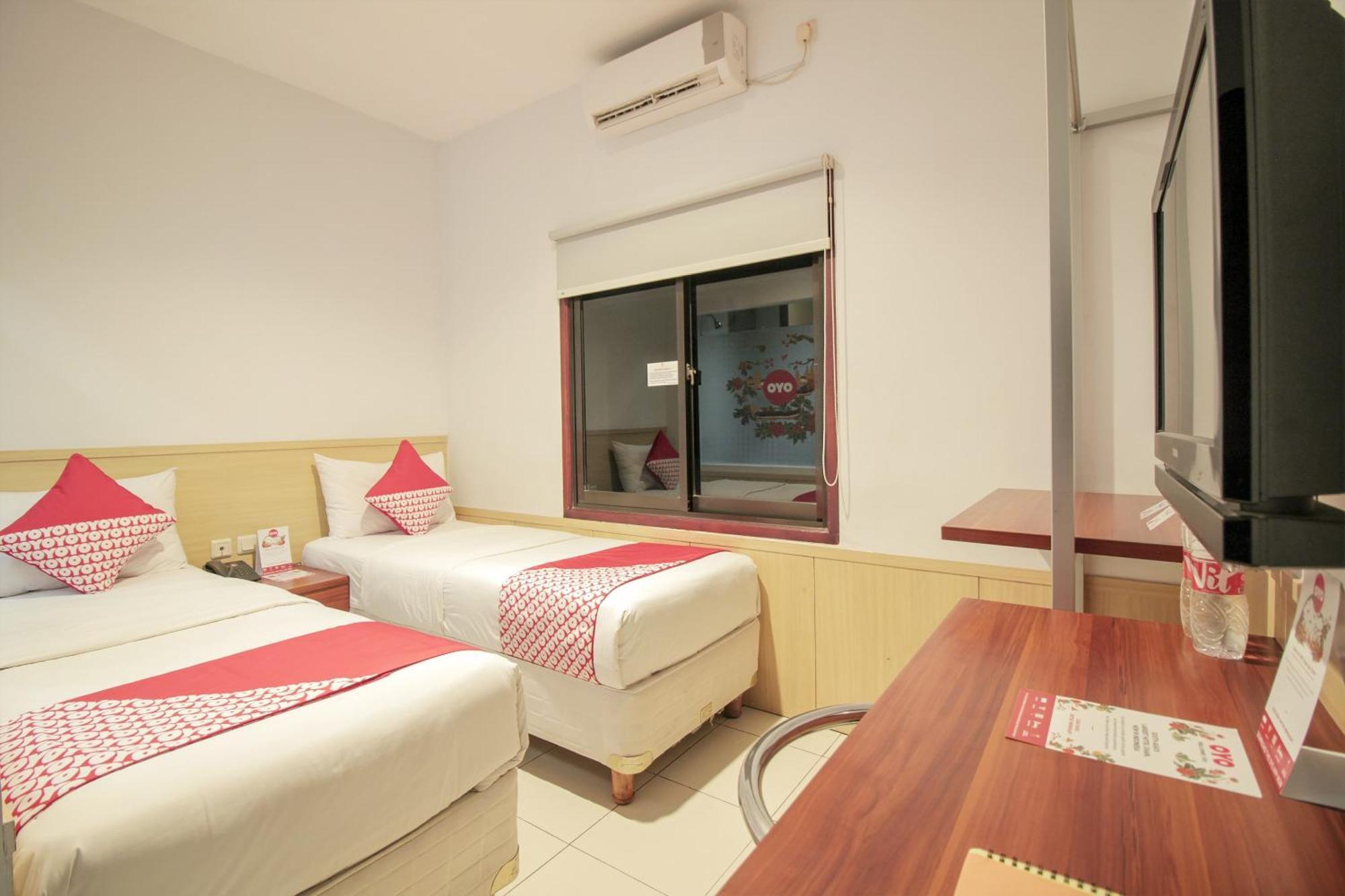 Collection O 295 Grha Ciumbuleuit Guest House Bandung Esterno foto