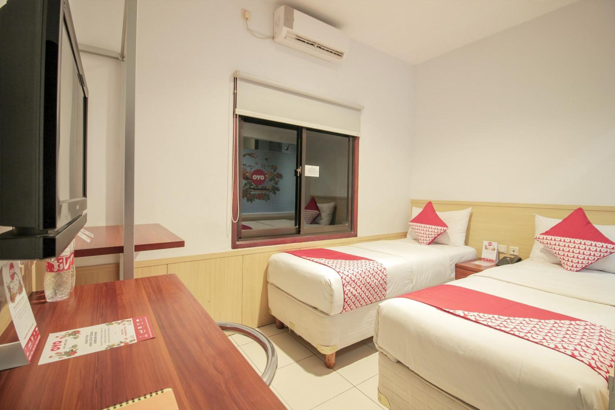 Collection O 295 Grha Ciumbuleuit Guest House Bandung Esterno foto